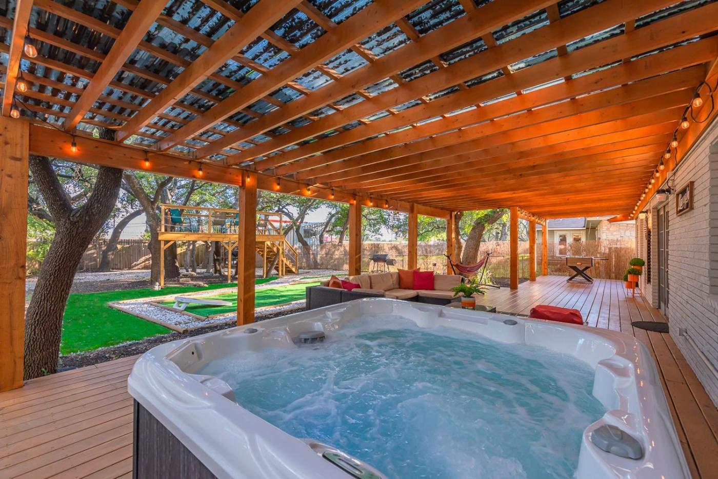 סן אנטוניו Luxurious Home With Hot Tub & Tree Deck By 6Flags מראה חיצוני תמונה